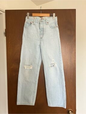 Light Blue Women’s High-Rise Levi’s Jeans